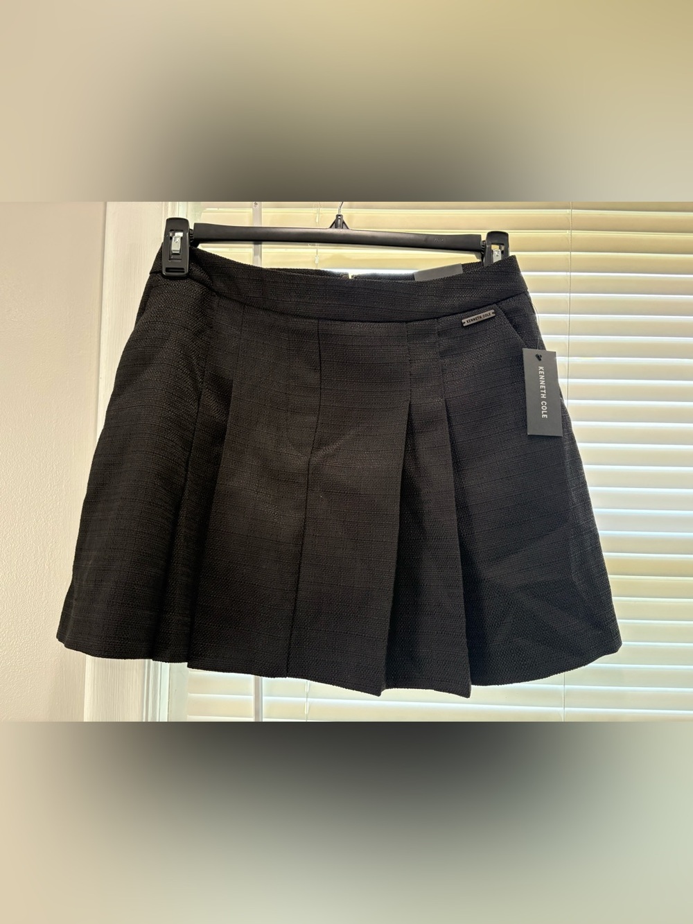 New with tag, Kenneth Cole pleated skort- size 6